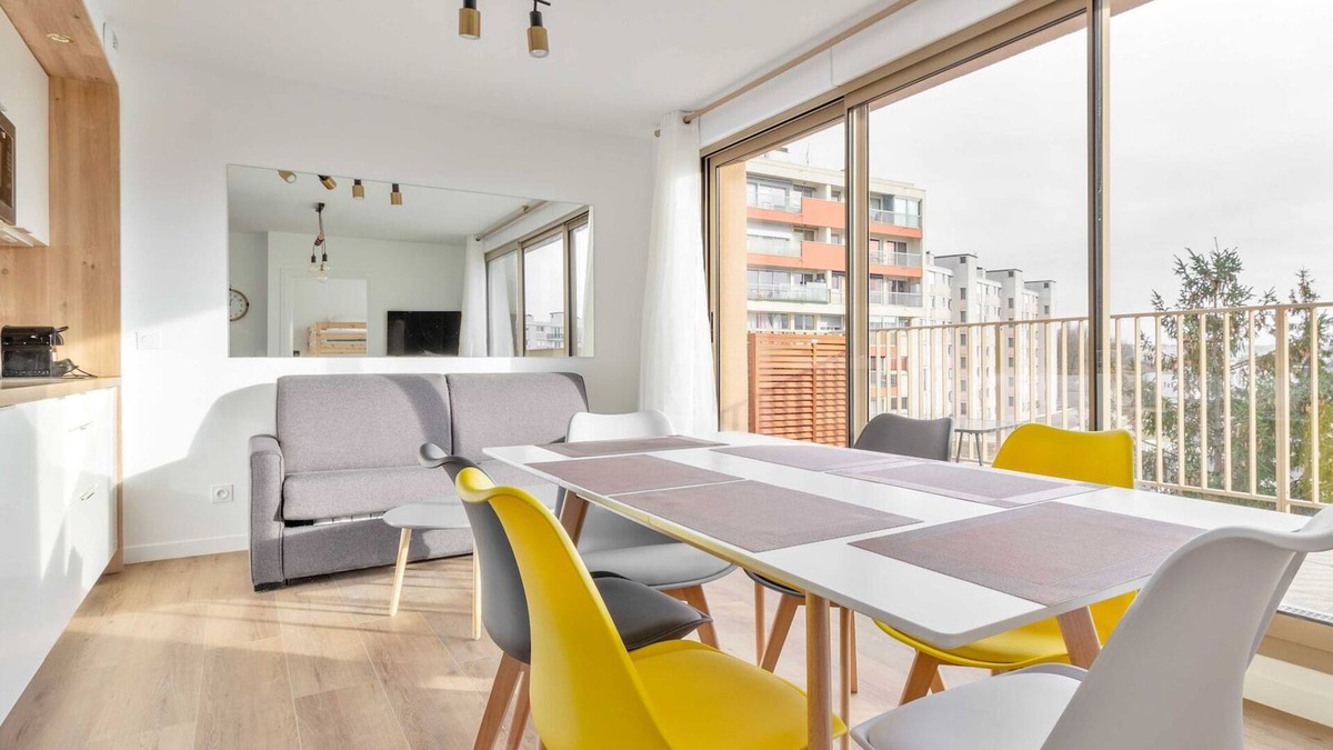 Champigny-sur-Marne Apartment | Pleasant Apt with Balcony-6P-Close to Disney/Paris