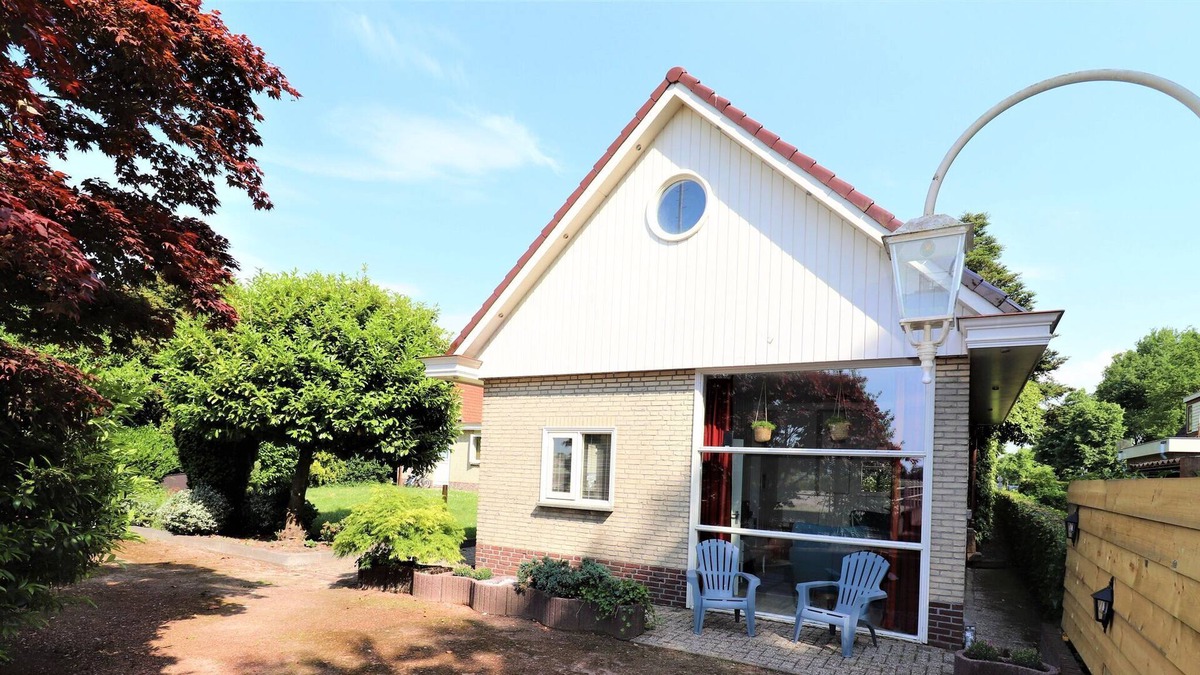 Gorredijk House | Pleasant holiday home in Gorredijk with garden