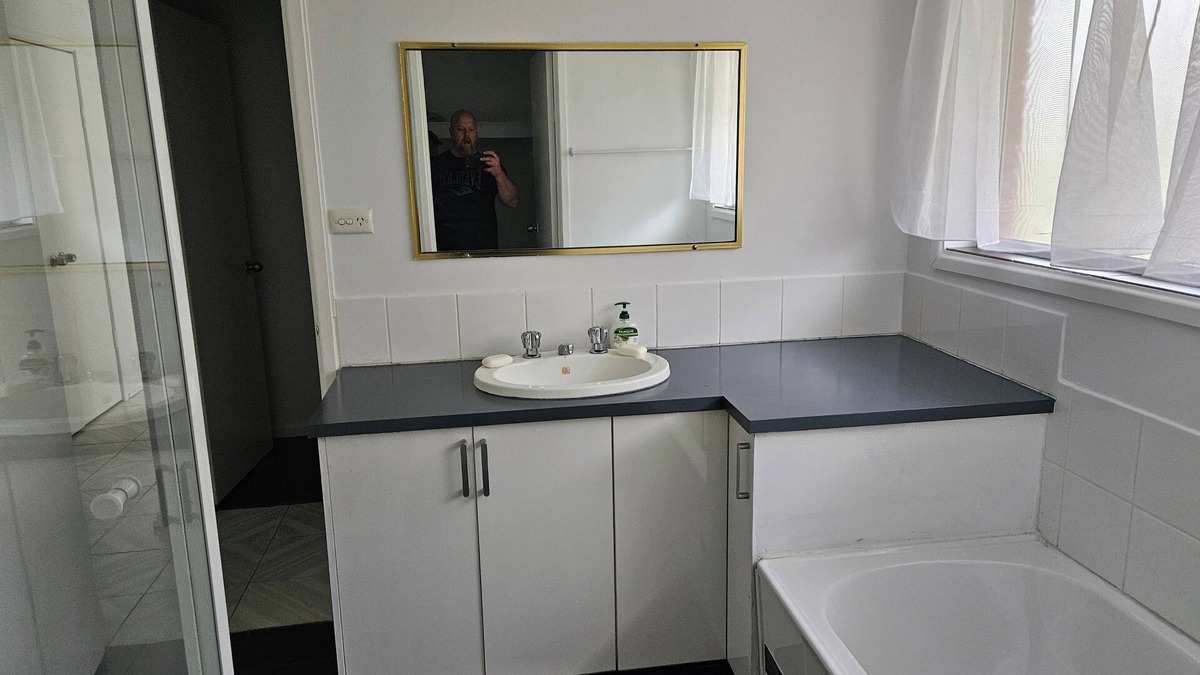 Eagleby House | Pleasant house with AC in a quiet area. Newly reno.