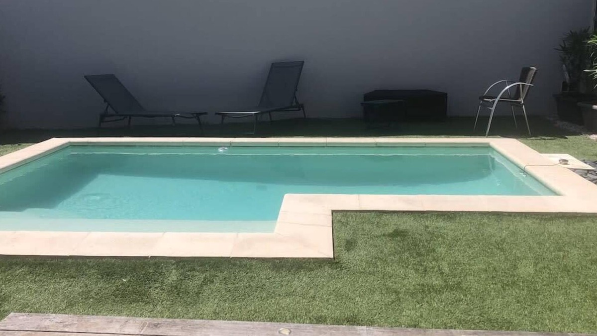 Juvignac House | Pleasant modern house t4 airco pool jacuzzi parking