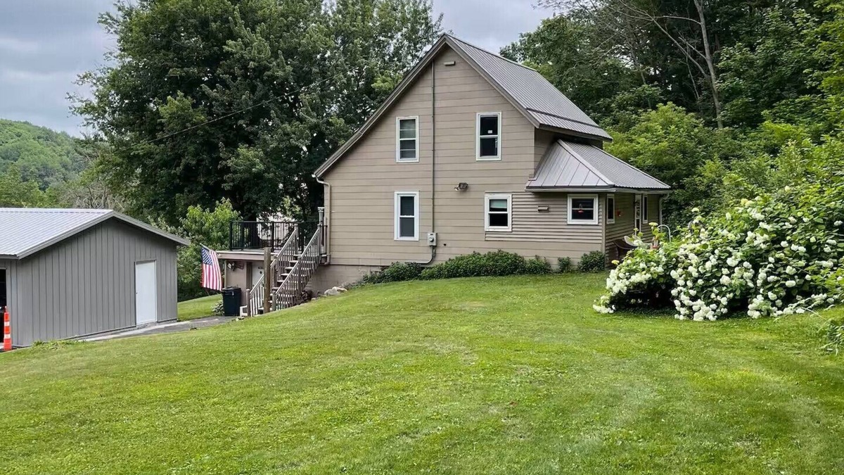 Rock Springs House | Pleasant Place