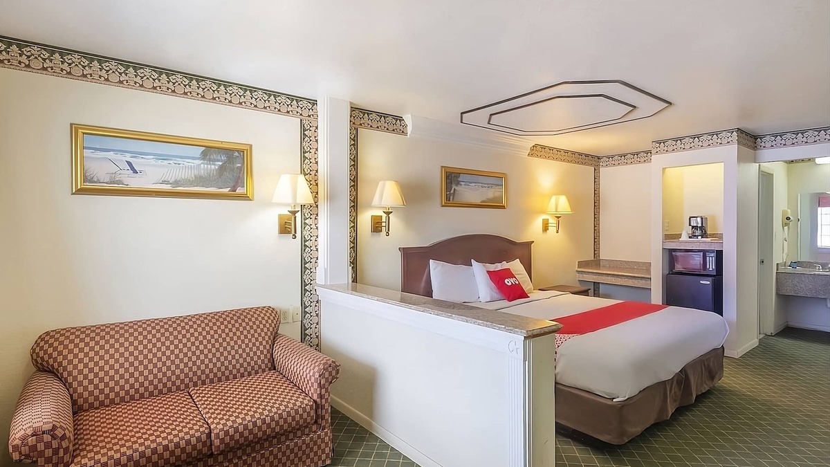 Three Rivers House | Pleasant Stay, Convenient Location! Onsite Dining, Free Parking!