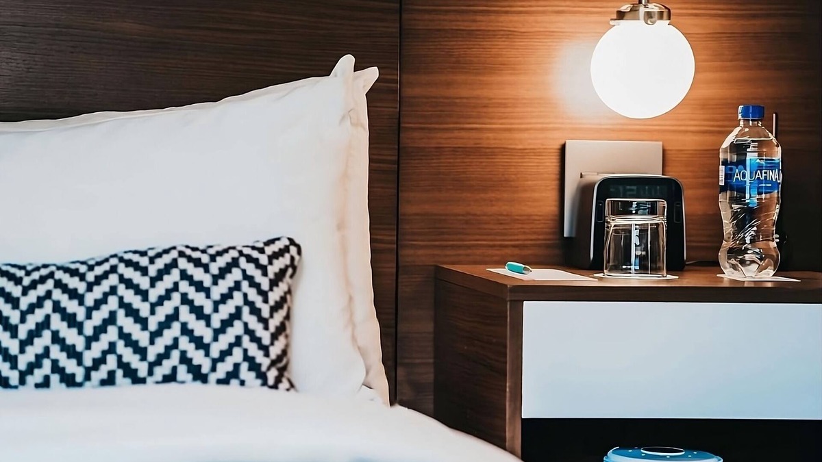 Downtown Minneapolis Hotel | Pleasant Stay, Convenient Location! 3 Comfortable Units, Near Mill City Museum