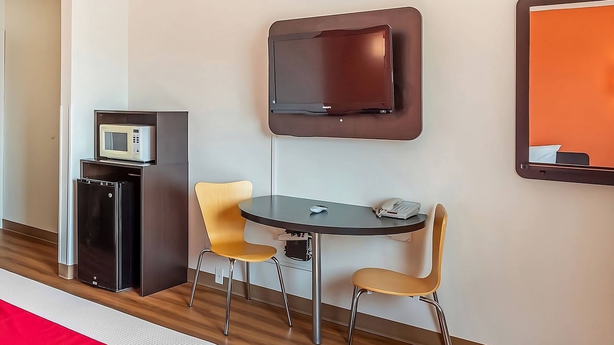 Shelby Hotel | Pleasant Stay, Convenient Location! Near Shelby Splash Park and Pool
