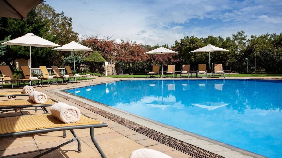 Maseru Hotel | Pleasant Stay! Outdoor Pool & Spa, FREE Parking! Near Maseru Central Park