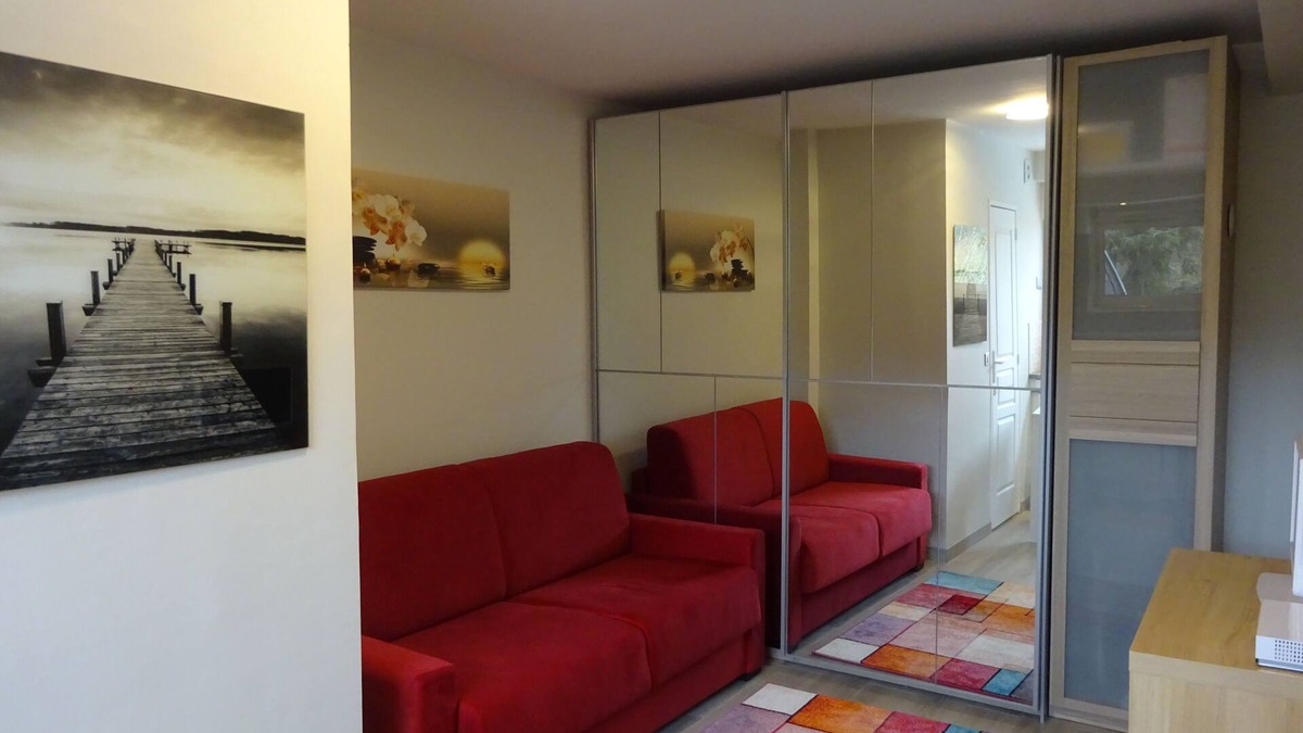 Mareil-Marly Apartment | Pleasant studio near St Germain-en-Laye (TV/Wifi)
