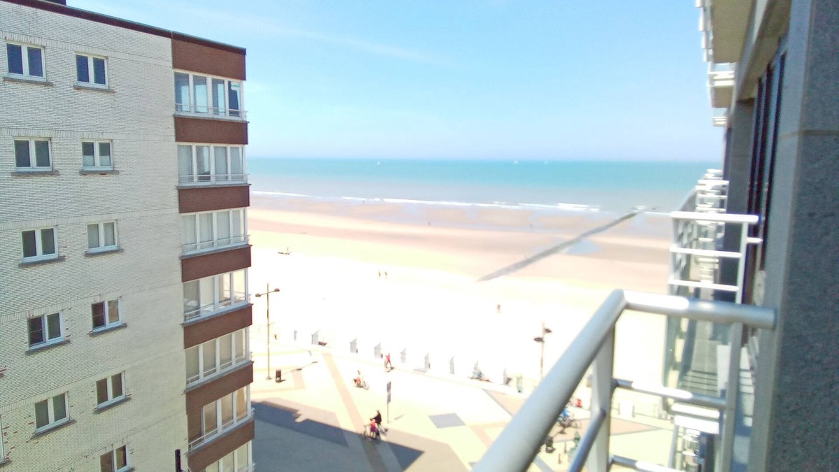 Middelkerke Apartment | Pleasant studio with side sea view