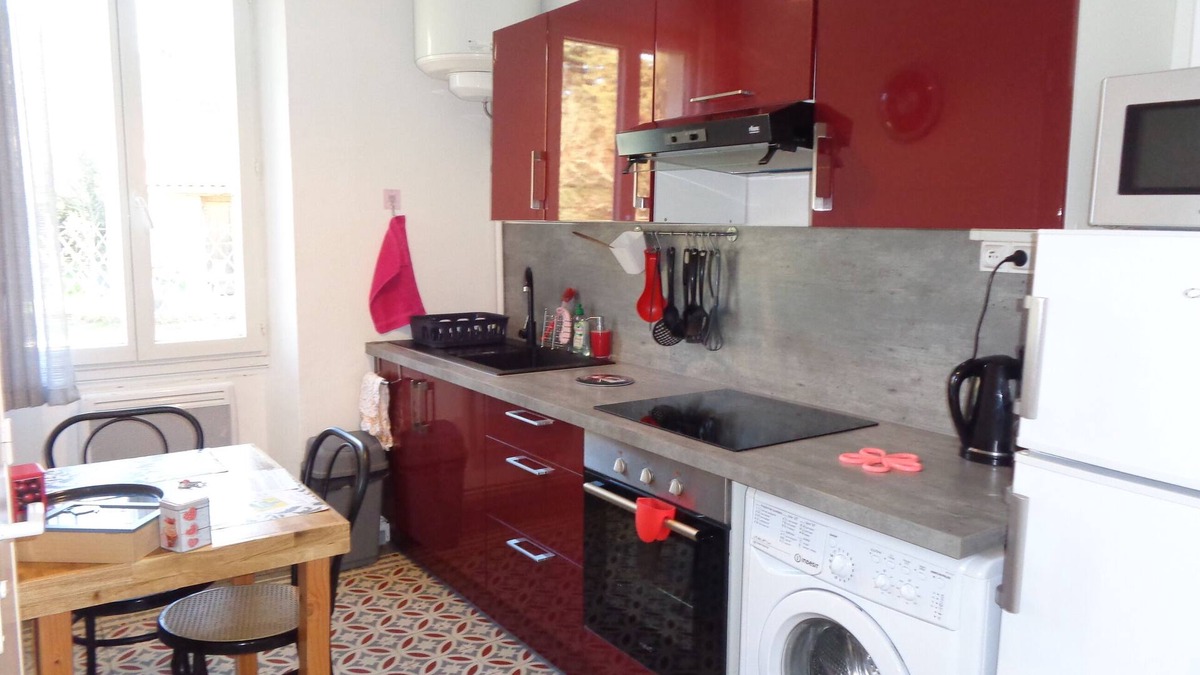 Maureillas-Las-Illas Apartment | Pleasant T1 facing the thermal baths of Le Boulou