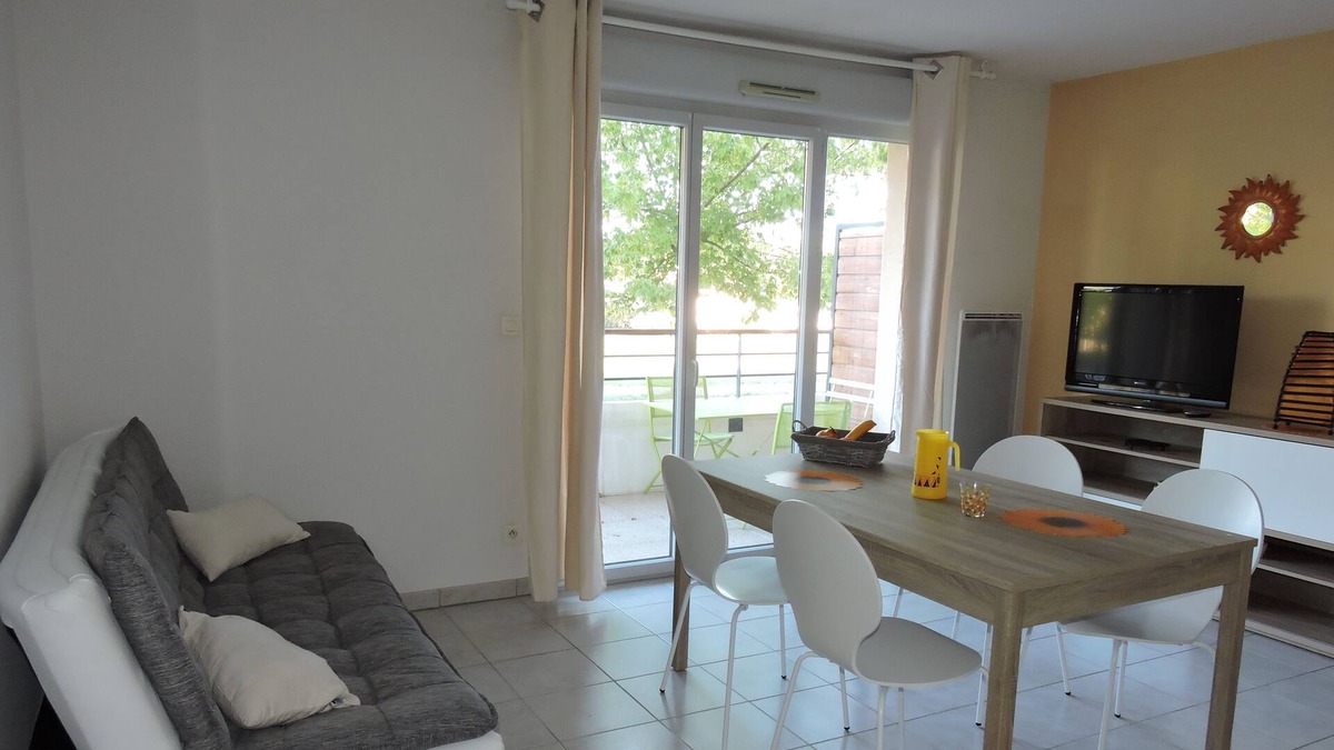 Leguevin Apartment | Pleasant T2 (+12 m2 terrace + parking) in Leguevin (west of Toulouse)-WIFI.