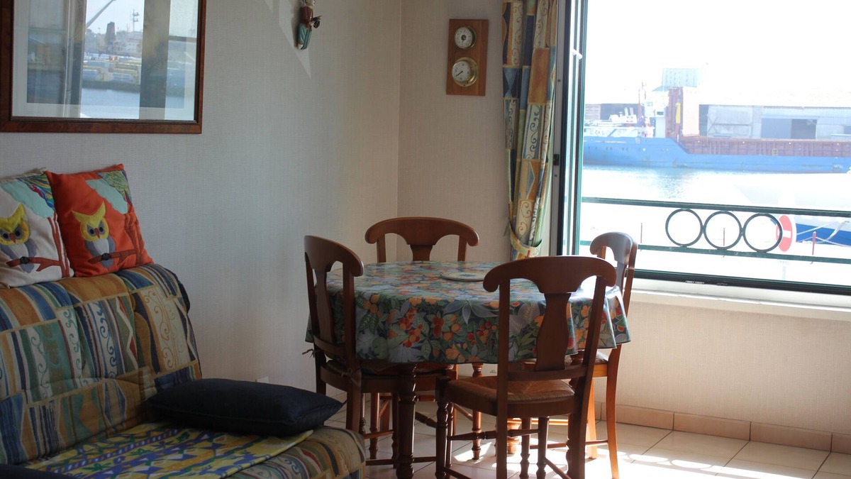 Courtoisville-Sillon-Moka Apartment | Pleasant T2 located 300m from Intra-Muros of Saint-Malo and 100m from the beaches.