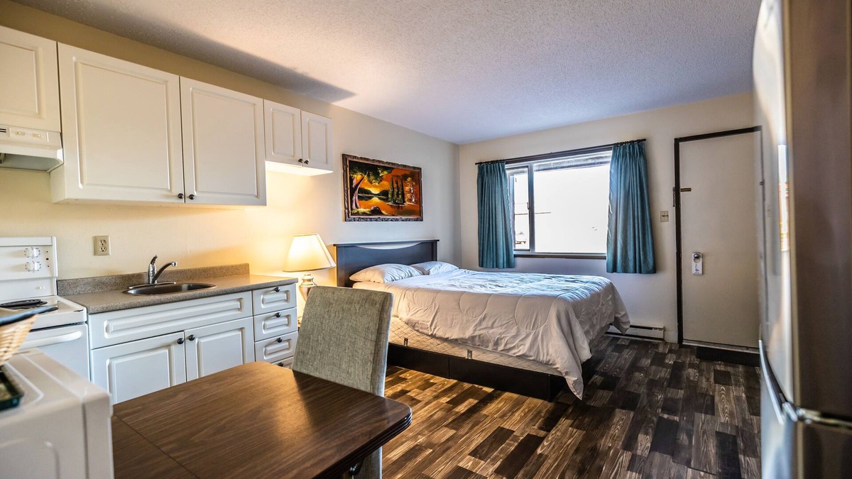 Houston Hotel | Pleasant Valley Motel