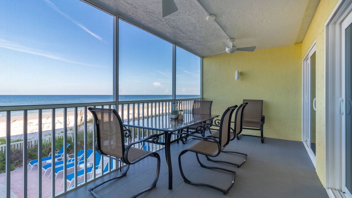 Bradenton Beach Condo | Please bear with us while we complete our hurricane repairs! Gulf View 102.
