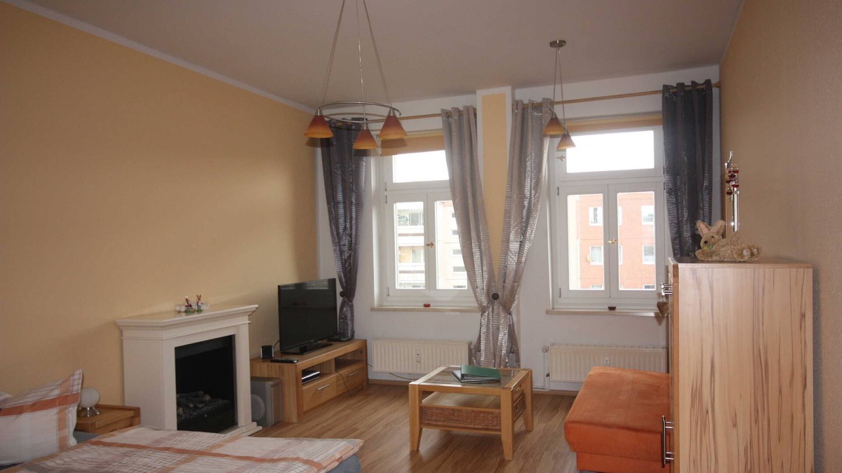Neuschonefeld Apartment | Pleisse - Romantic Apartments in Leipzig, *2km to the city center*