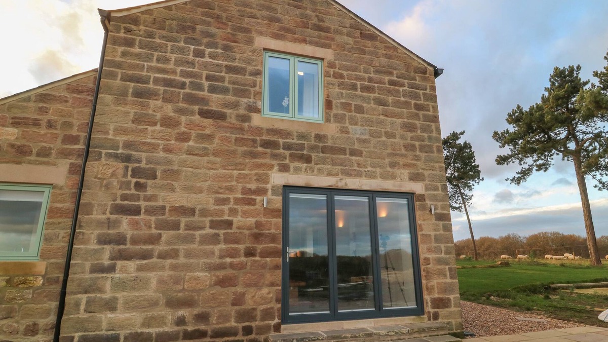 Harrogate Cottage | PLOUGHMAN'S RIGG, pet friendly, luxury holiday cottage in Spofforth