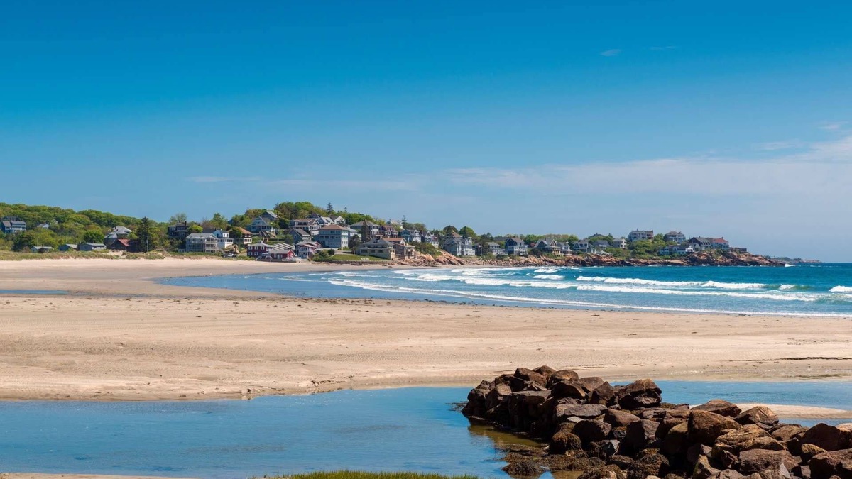 Newburyport House | Plovers Nest