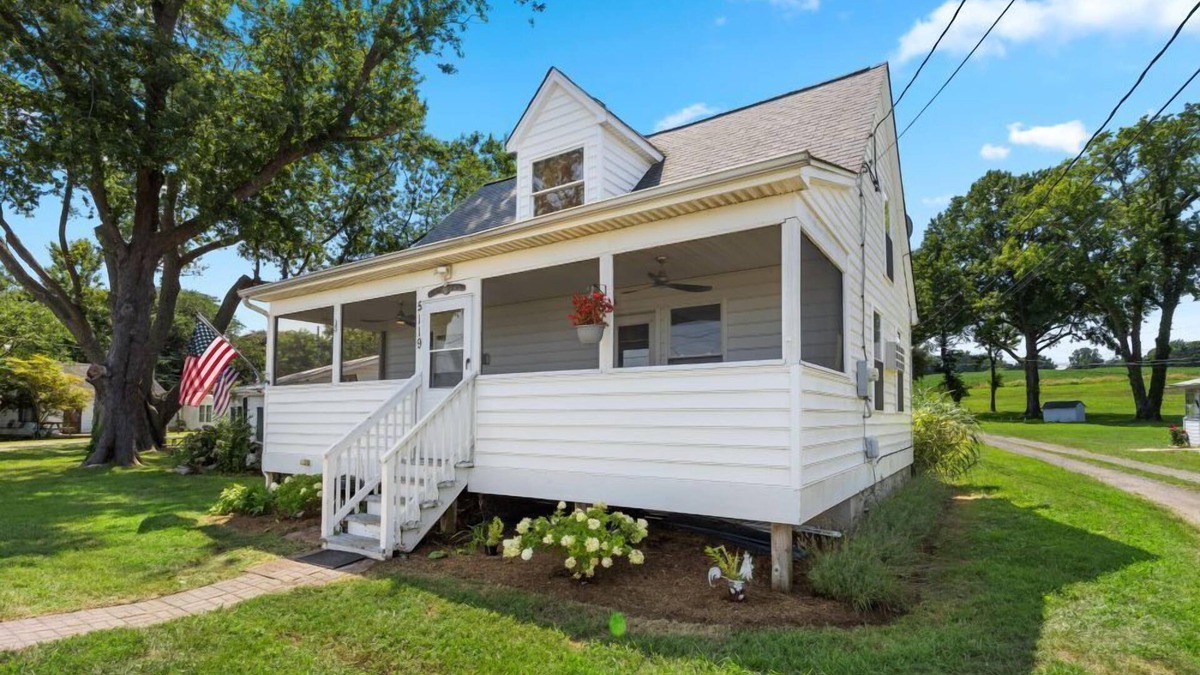 Barstow House | Plum Point Cottage #15