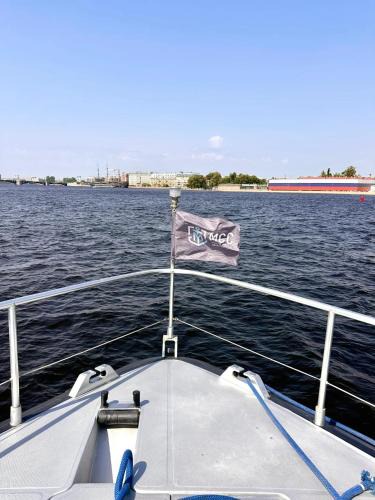 Ban Thung Sukla Boat Rental | Plum Private Yacht Clubhouse