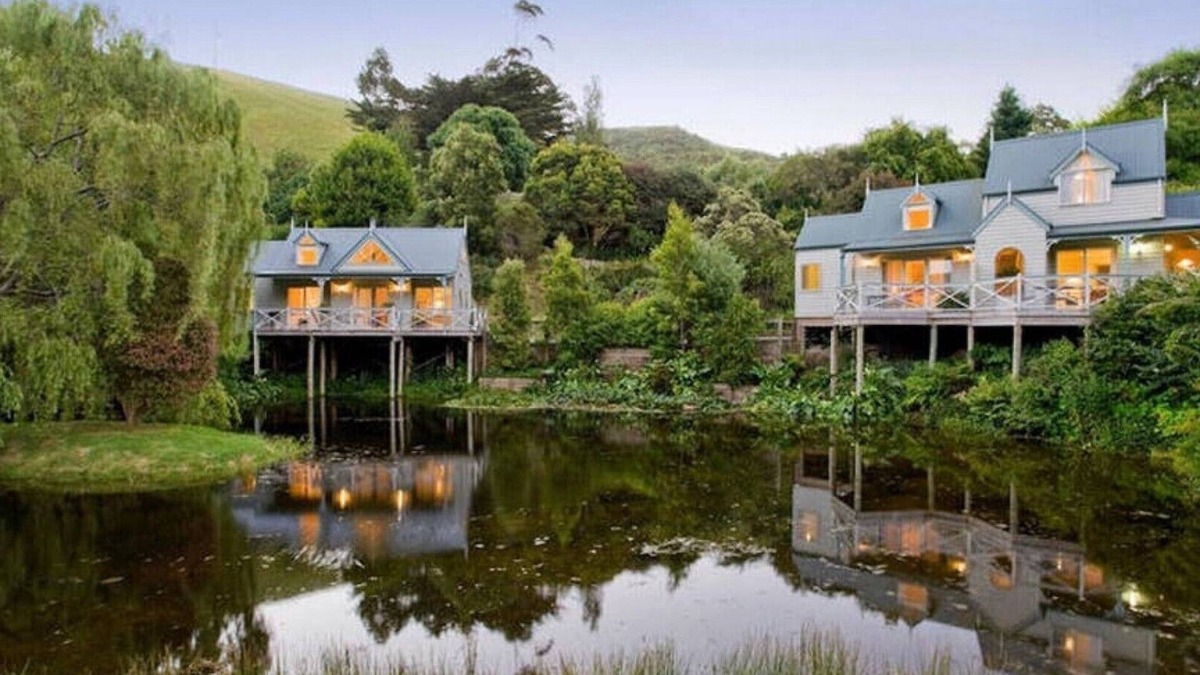 Apollo Bay Cottage | Plum Tree Cottage - Apollo Bay