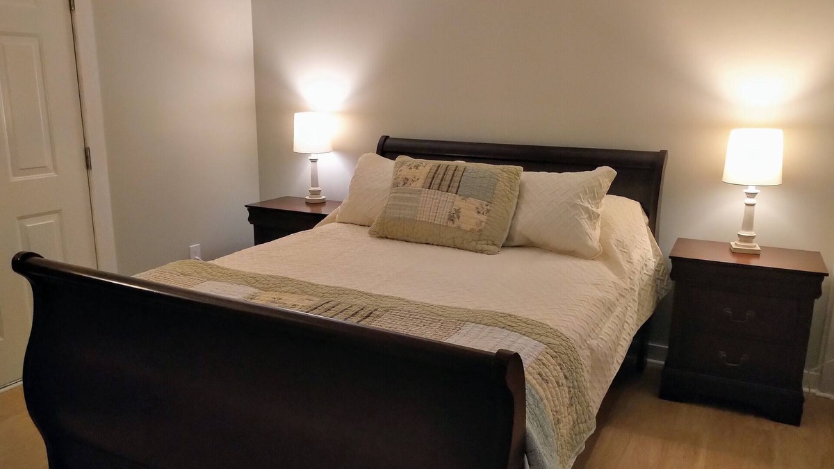 Newland House | Plumtree Mountain Retreat Studio #4