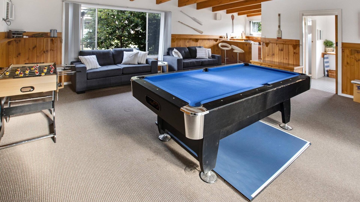 Raymond Island House | Plymouth - This beautifully presented holiday home has it all
