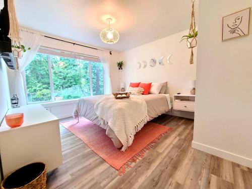 Marysville Apartment | PNW Creekside Escape Relax, Unwind, Explore