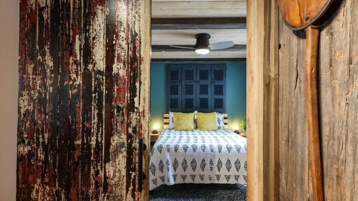 Greentown Cabin | Poconos Cabin Year Round Bliss