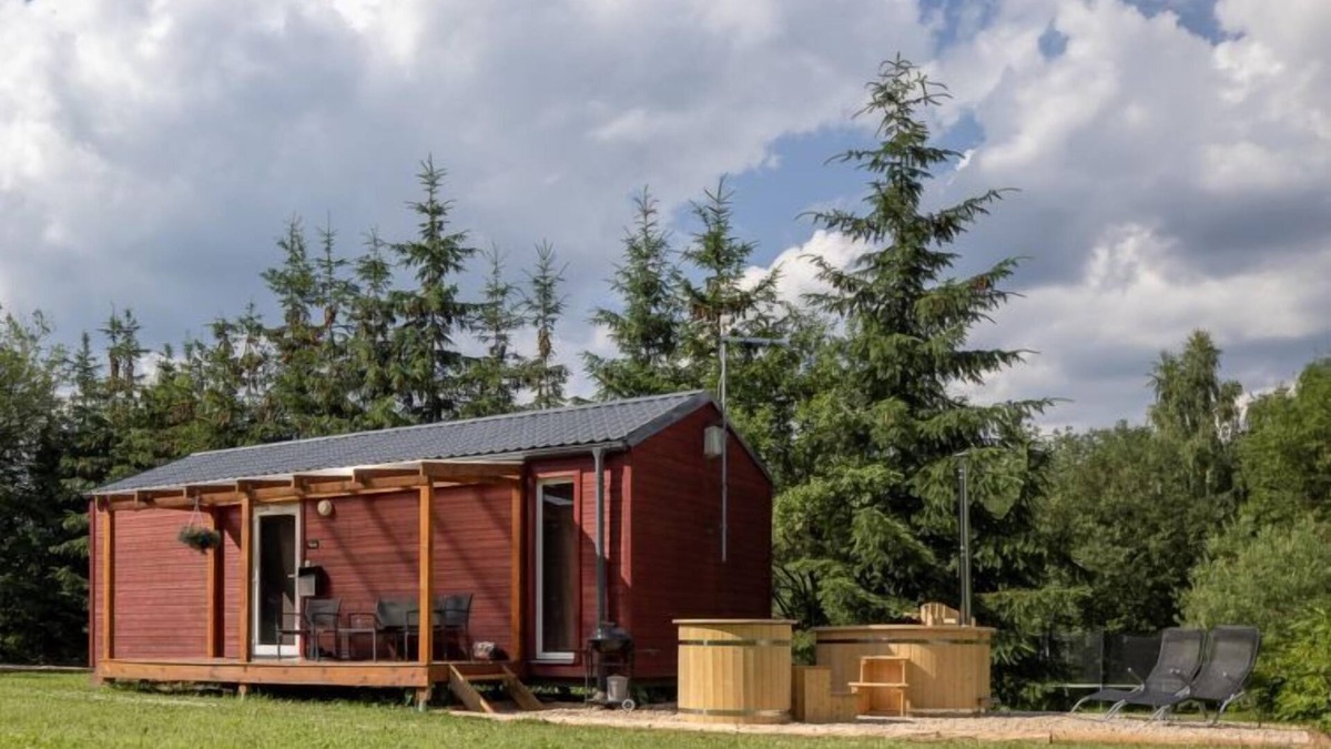 Dolni Branna House | Pod Liščím kopcem 2+2 hot tube by Interhome