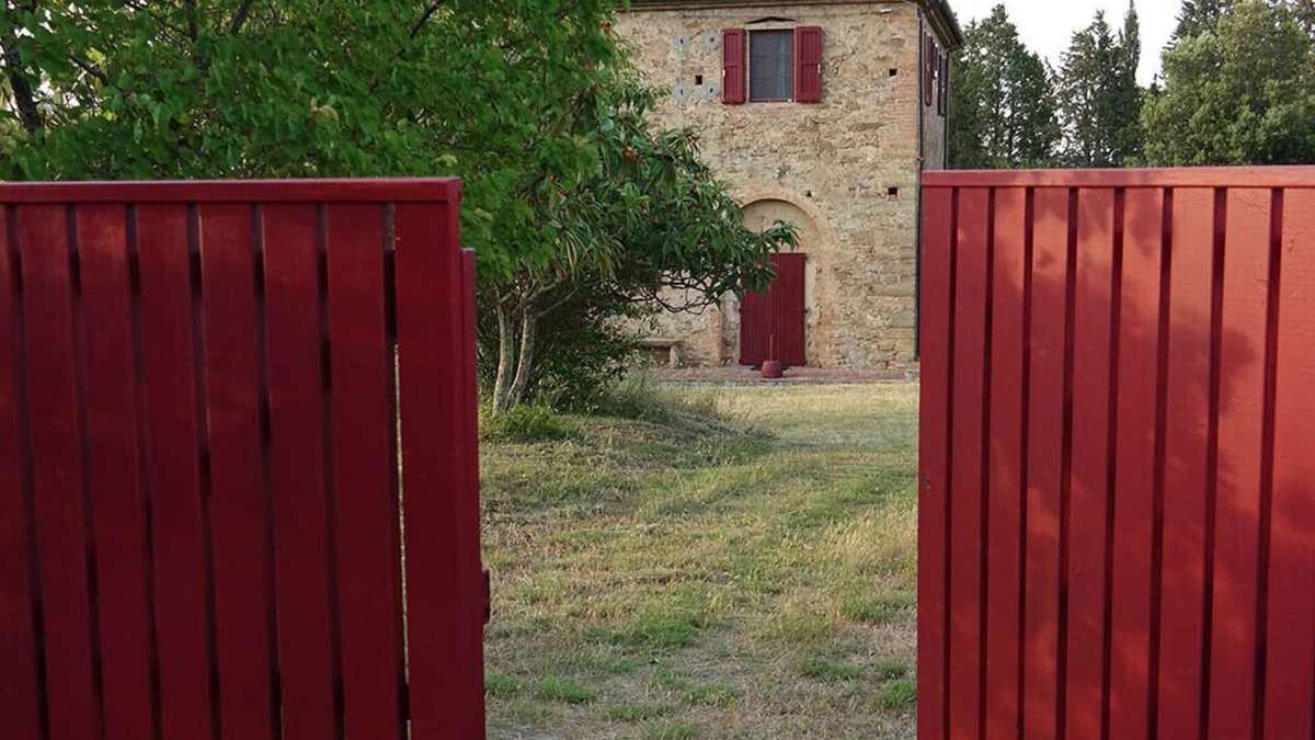 Legoli House | POD.NATALINO Farmhouse between woods and reality in the land of the Giantsnn