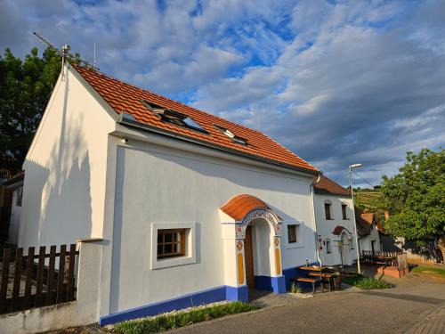 Mutenice Apartment | Pod vinohradem - apartmány & vinné sklepy
