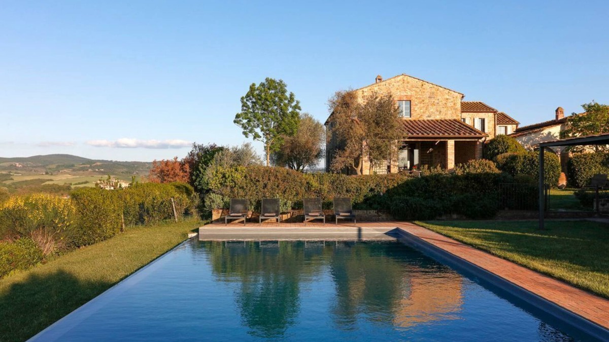 Bollano Villa | Podere Aster - Nine Bedroom Villa, Sleeps 22