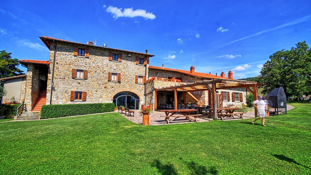 Bibbiena House | Podere Casentino by Fewo-Tuscany Holiday home for weddings & vacations in Tuscany