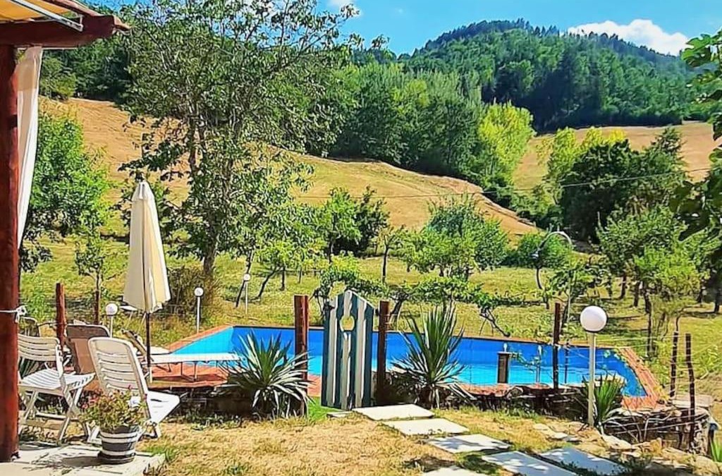 Porciano Villa | Podere La Machiusa - Villa with pool