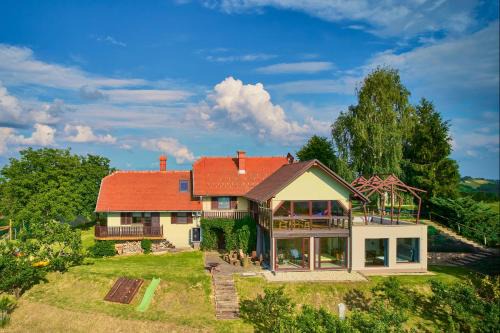 Ljutomer House | Podhamer Wellness Vineyard Cottages