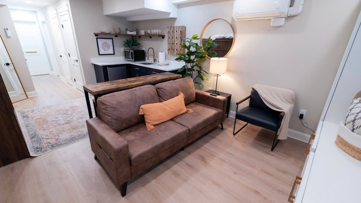 Canton Apartment | Poe's Pad in Canton Quarters