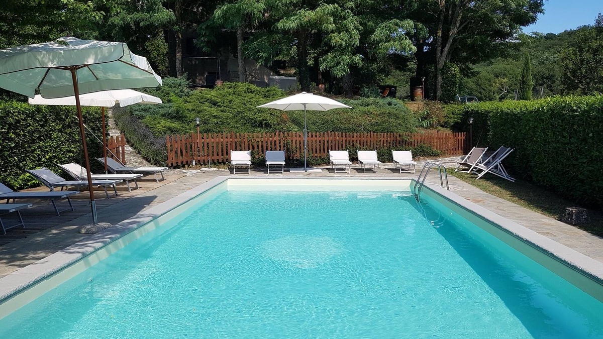 Borgo San Lorenzo Villa | Poggiolo Oasis of relaxation swimming pool nature lavender horses wine - Tuscany