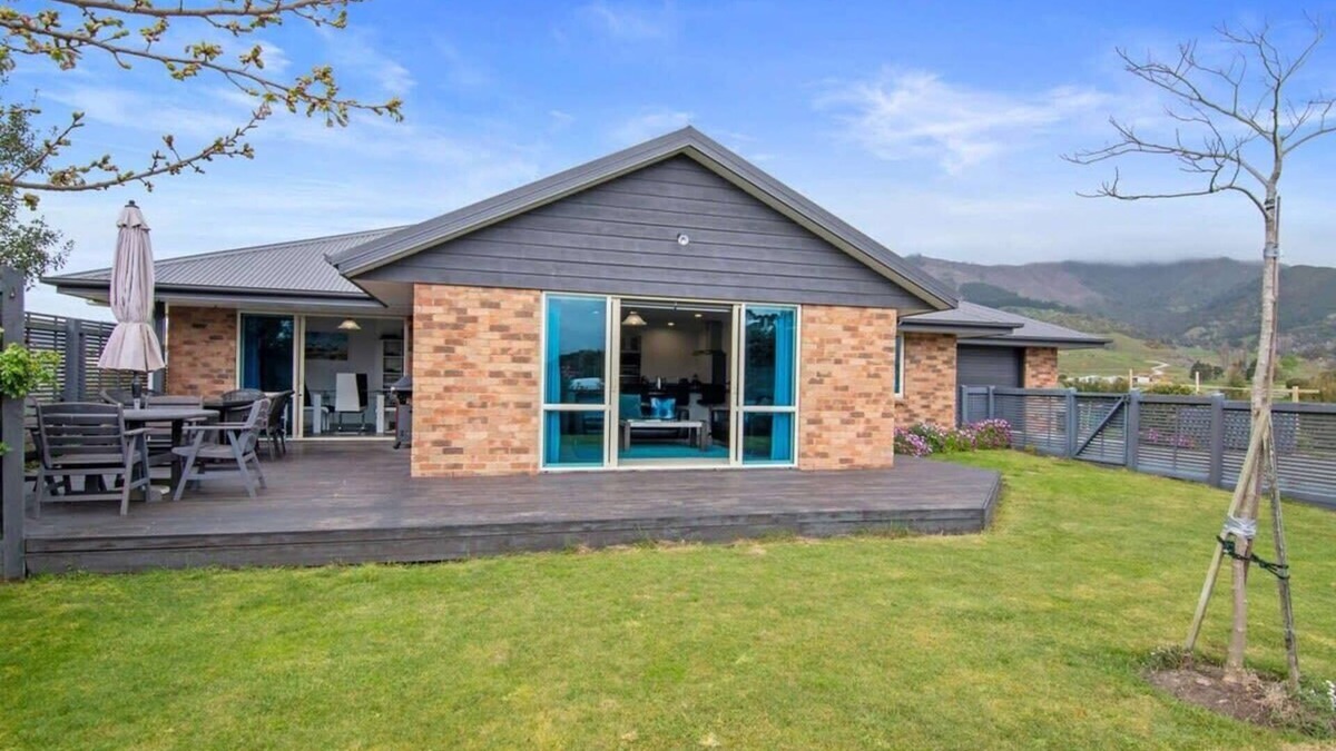 Pohara House | Pohara Beach Life Sum