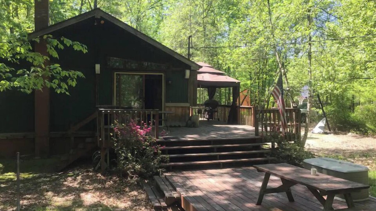 Kresgeville Cabin | Pohopoco Place Mountain Getaway (longer stay only)