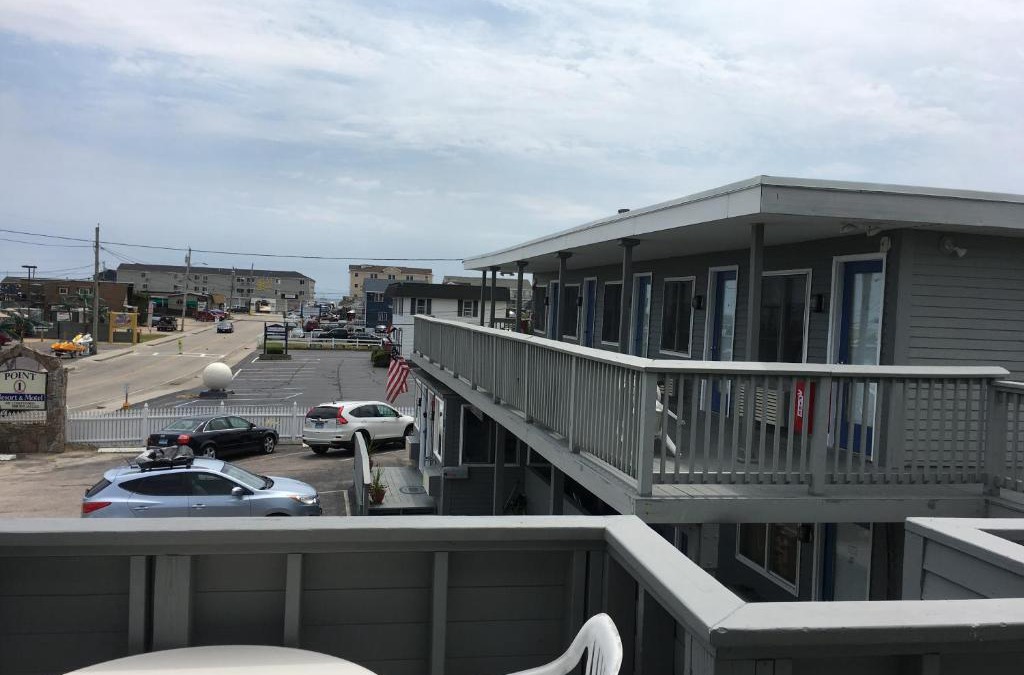 Misquamicut Hotel | Point 1 Resort & Motel