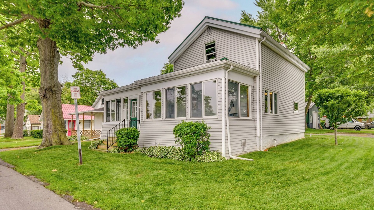 Kent House | Point Breeze Vacation Rental, Walk to Lake Ontario