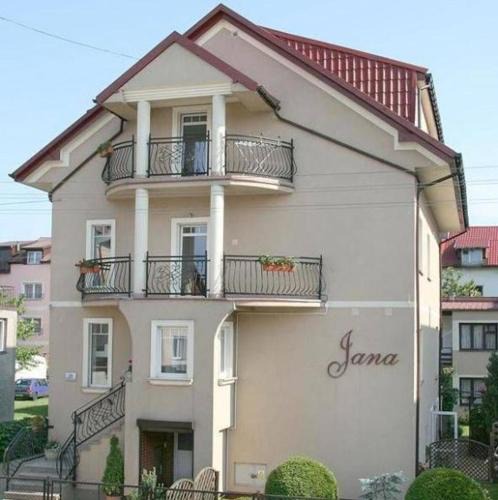 Leba House | Pokoje Gościnne Jana