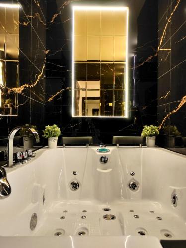 Szlachtowa House | Pokoje i apartamenty u Sabiny - DOSTĘP DO JACUZZI TYLKO W WYBRANYCH OPCJACH sprawdź poniżej szczegóły rezerwacji