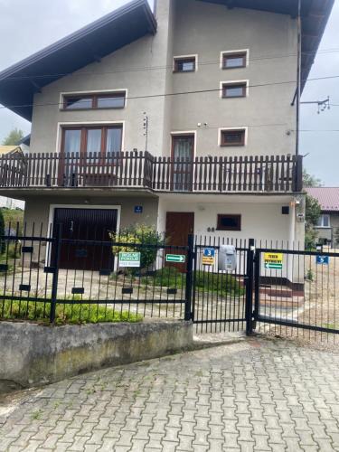 Szczyglice House | Pokoje na wynajem "Pod Lasem"