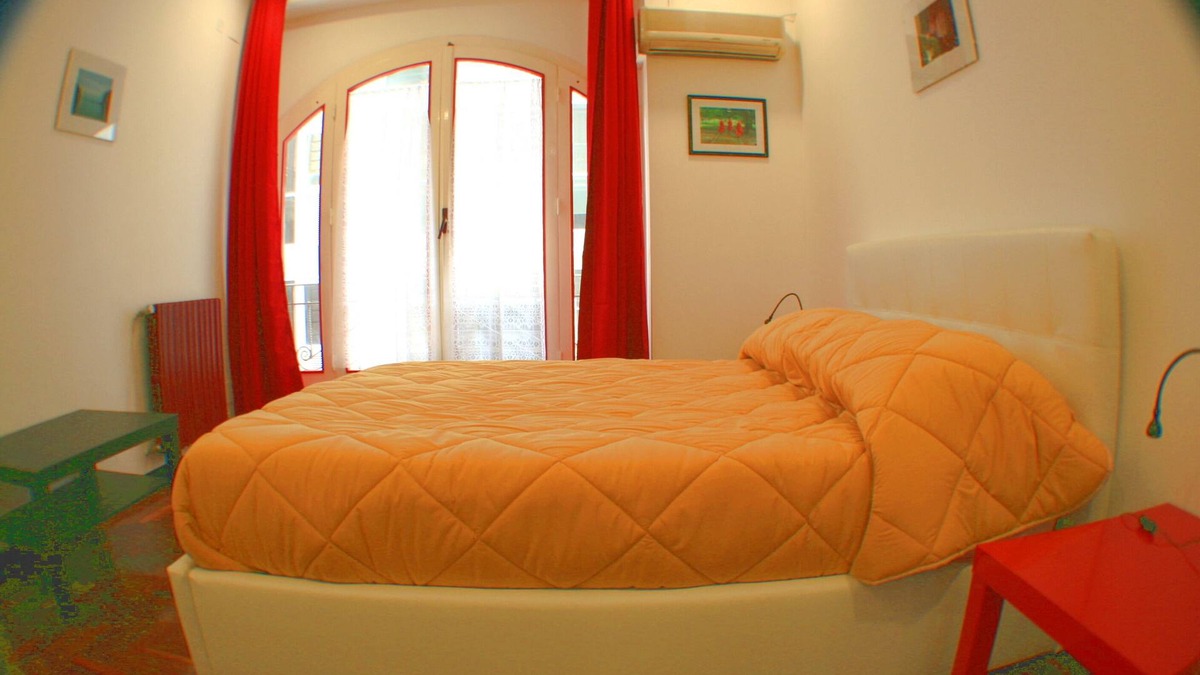 Ruggero Settimo Apartment | Politeamapart: Large, prestigious, very central 6-bed apartment.