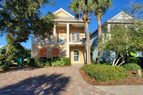 Villages of Crystal Beach House | Polka Dot Bikini