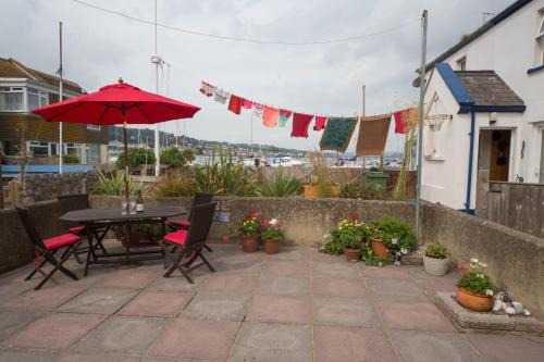 Teignmouth House | Polly Cottage