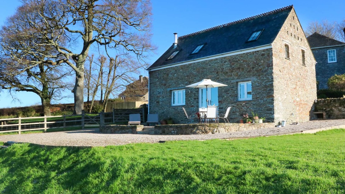 Saltash Cottage | POLLY'S BOWER, pet friendly, luxury holiday cottage in Landrake