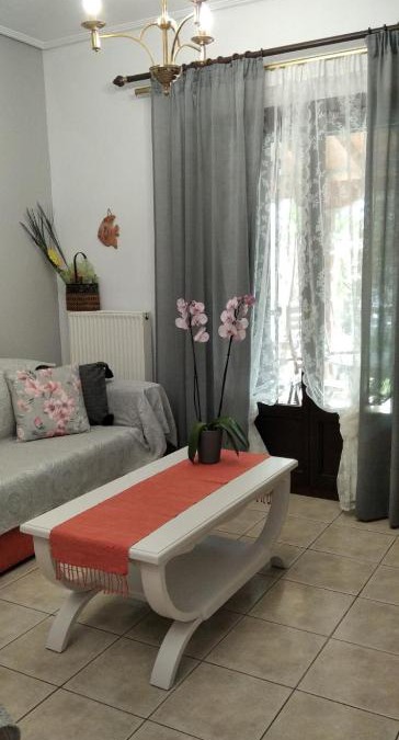 Koropi House | Poly's Sea Side House