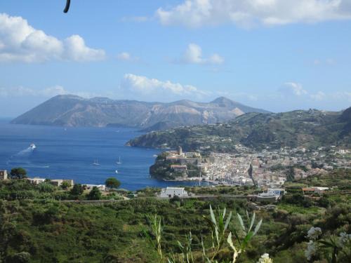 Lipari Apartment | Pomelia