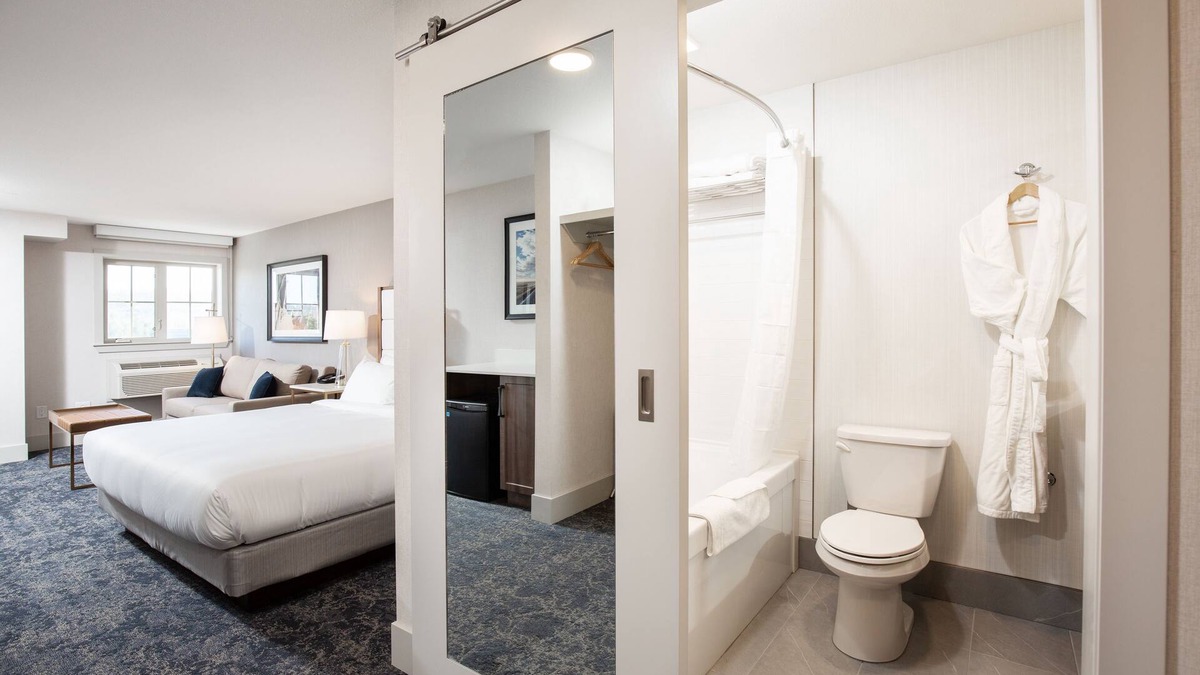 Fort McMurray Hotel | Pomeroy Hotel Fort McMurray