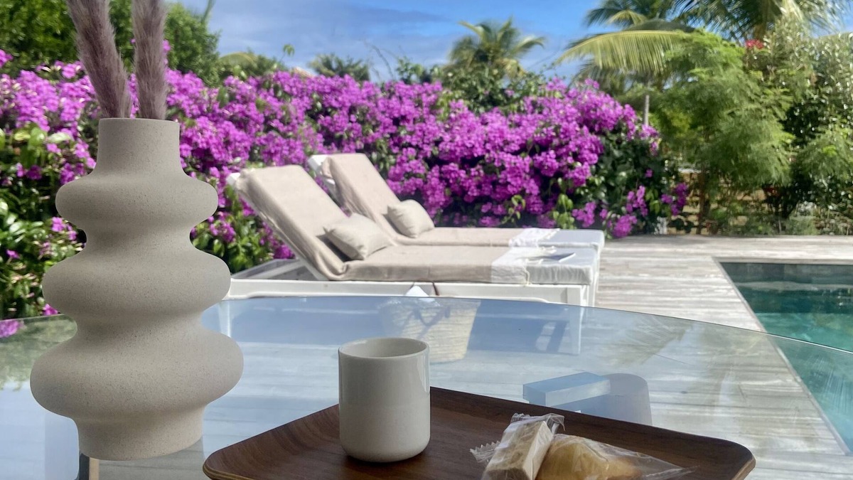 Orient Bay House | Pomme Cannelle Luxury Suites & Spa